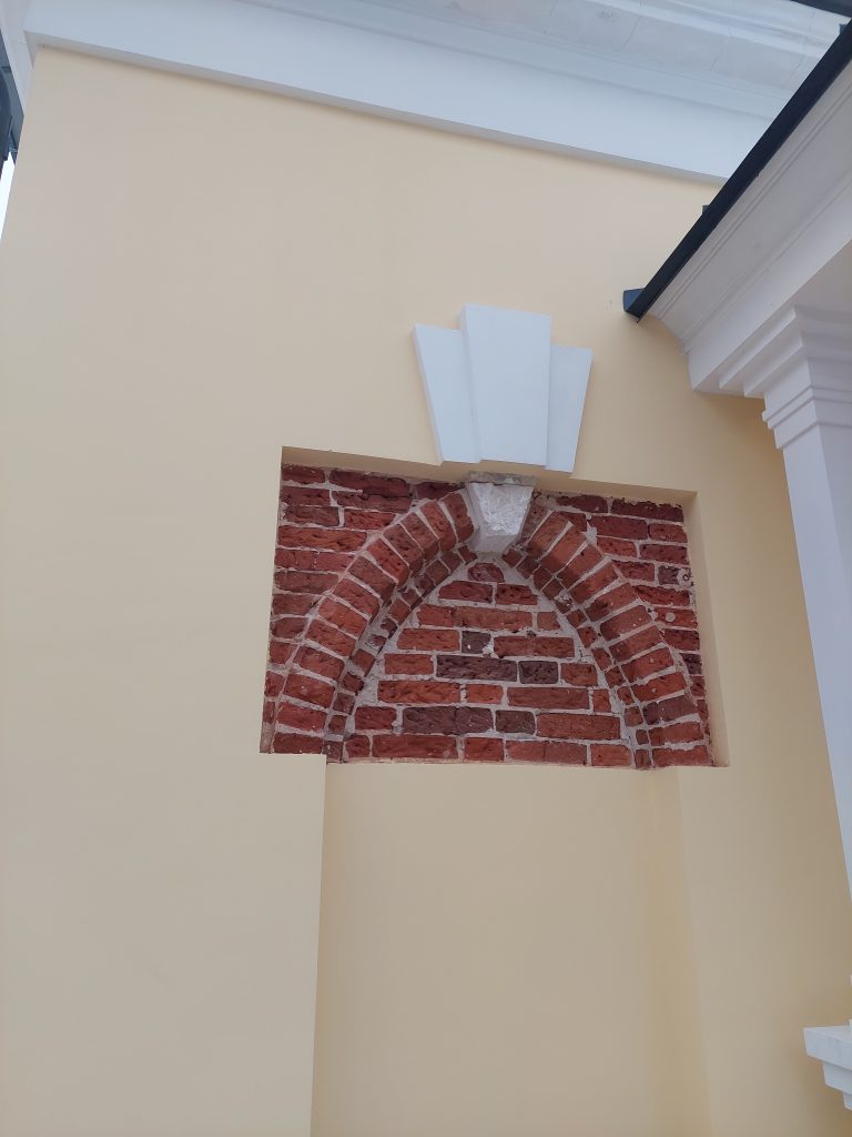 Завершена реставрация восточного флигеля в Усадьбе Гребнево