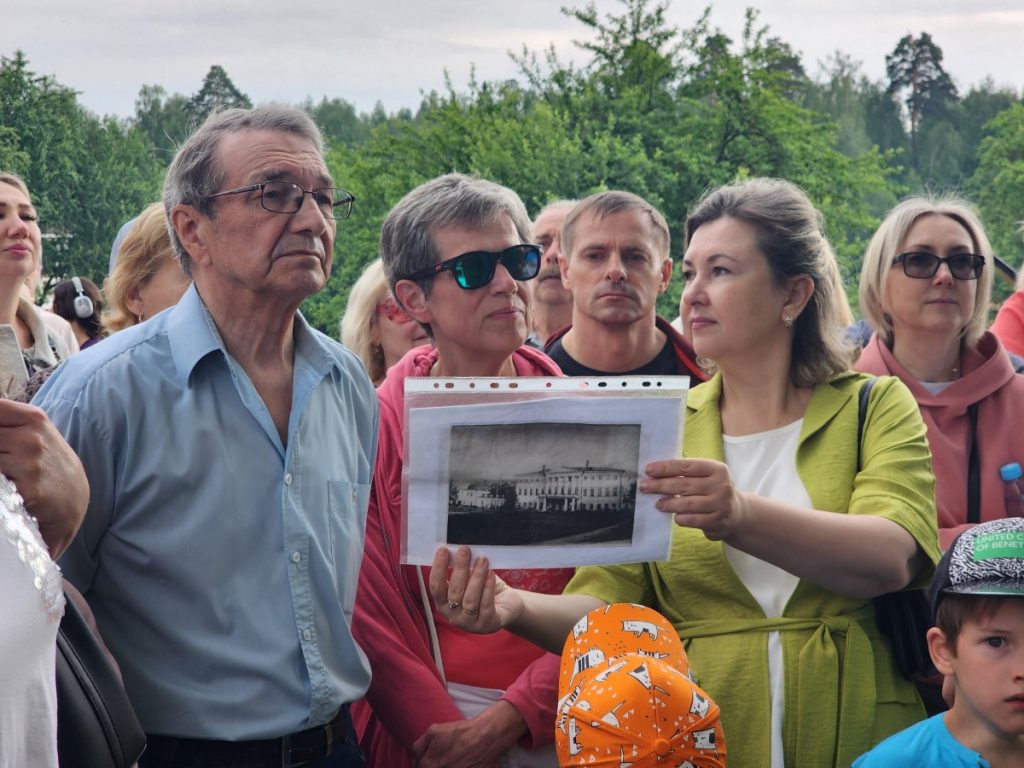 Бесплатная экскурсия в усадьбе Гребнево ко Дню России